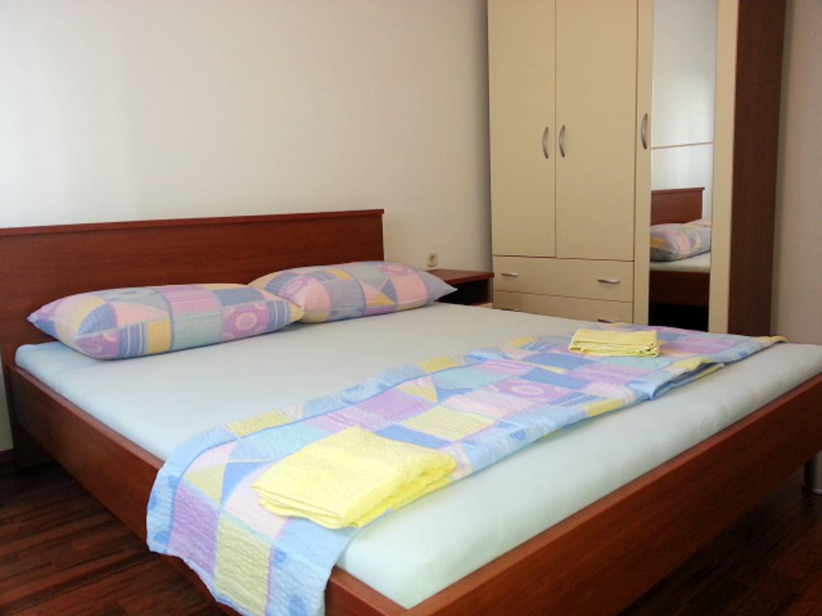Apartments Mislav Novalja Εξωτερικό φωτογραφία