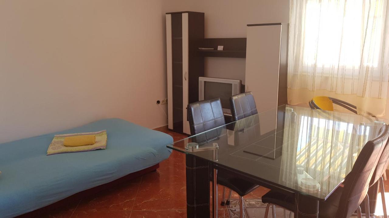 Apartments Mislav Novalja Εξωτερικό φωτογραφία