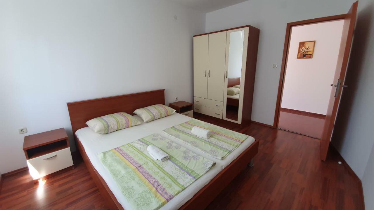 Apartments Mislav Novalja Εξωτερικό φωτογραφία