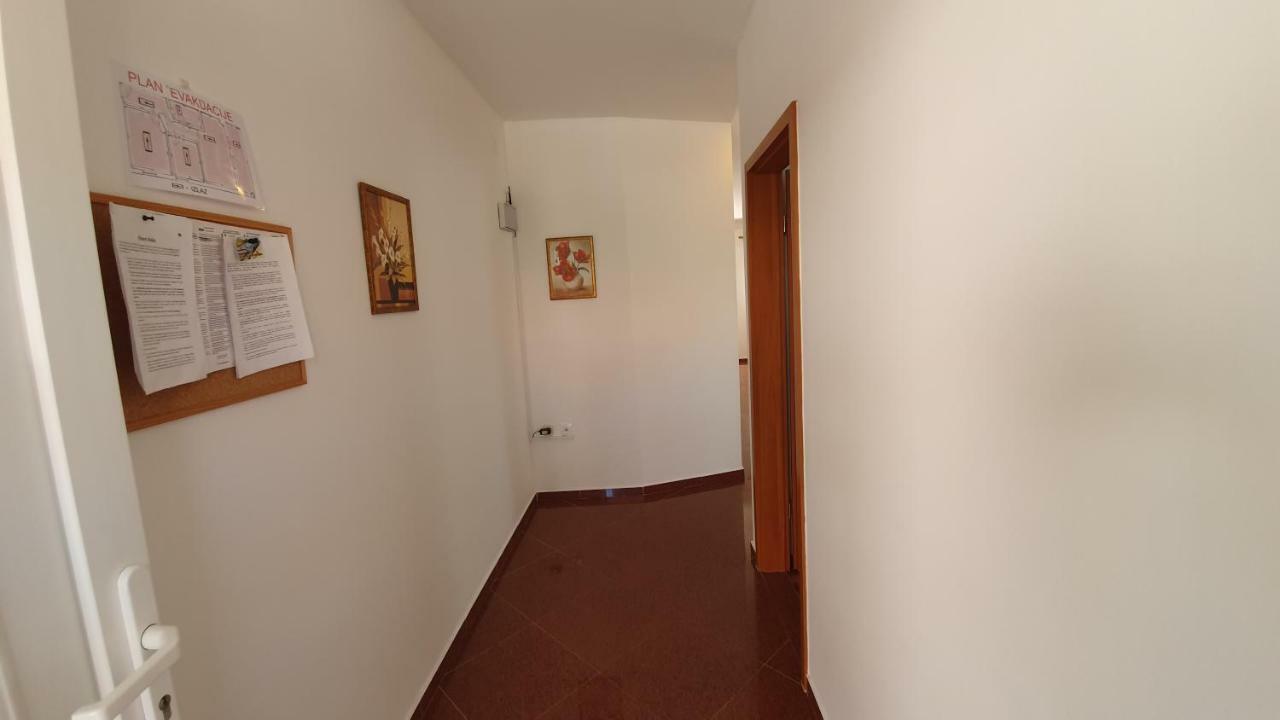 Apartments Mislav Novalja Εξωτερικό φωτογραφία