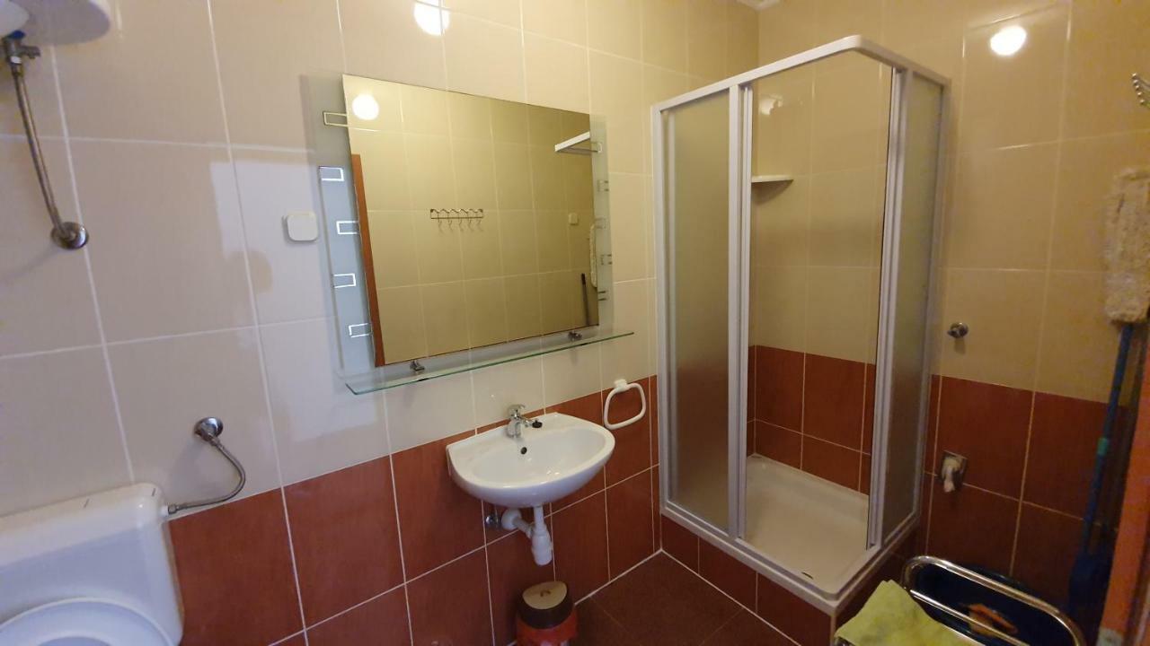 Apartments Mislav Novalja Εξωτερικό φωτογραφία