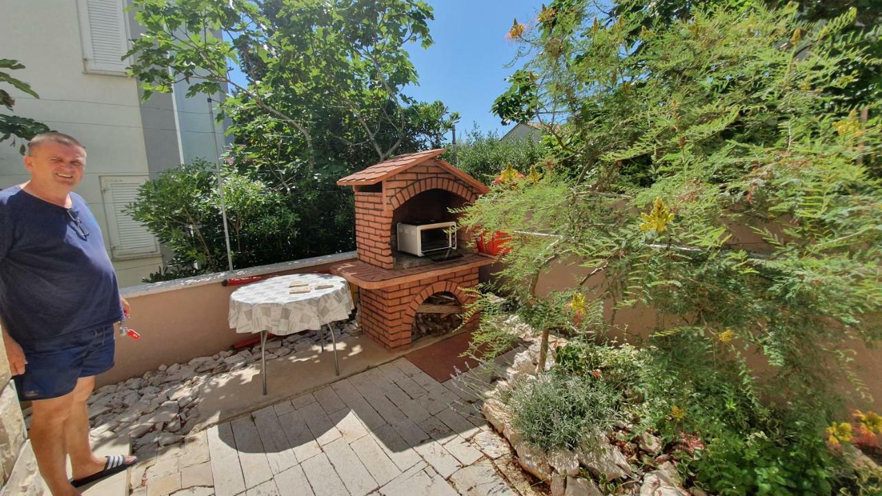 Apartments Mislav Novalja Εξωτερικό φωτογραφία